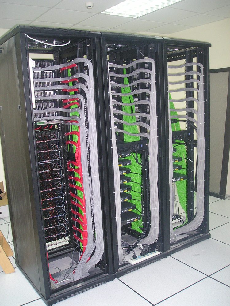 弱电智能化施工工程中的计算机网络系统部署与自动化工程服务